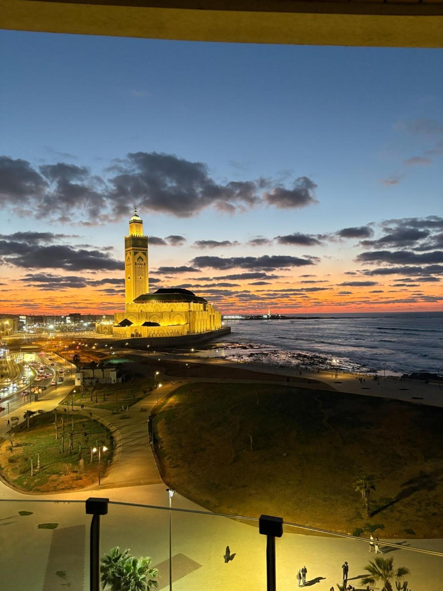 Marina Casa Del Mar - Amazing Sea & Mosque Views Apartamento Casablanca Exterior foto